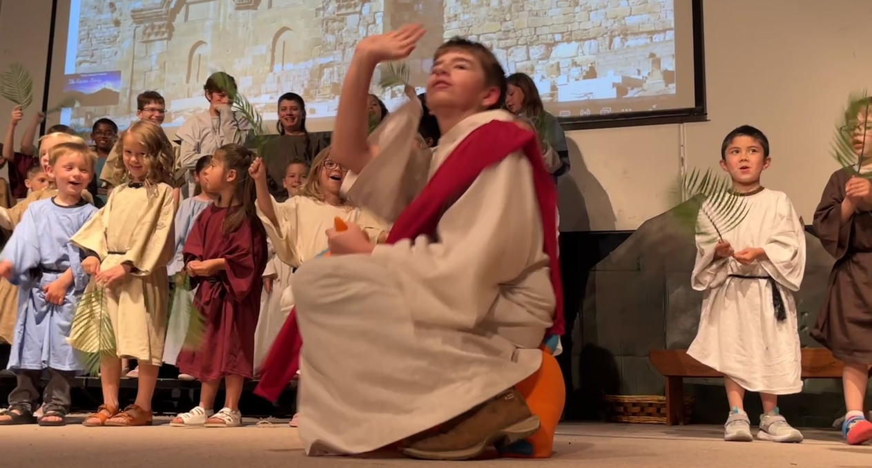 children singing